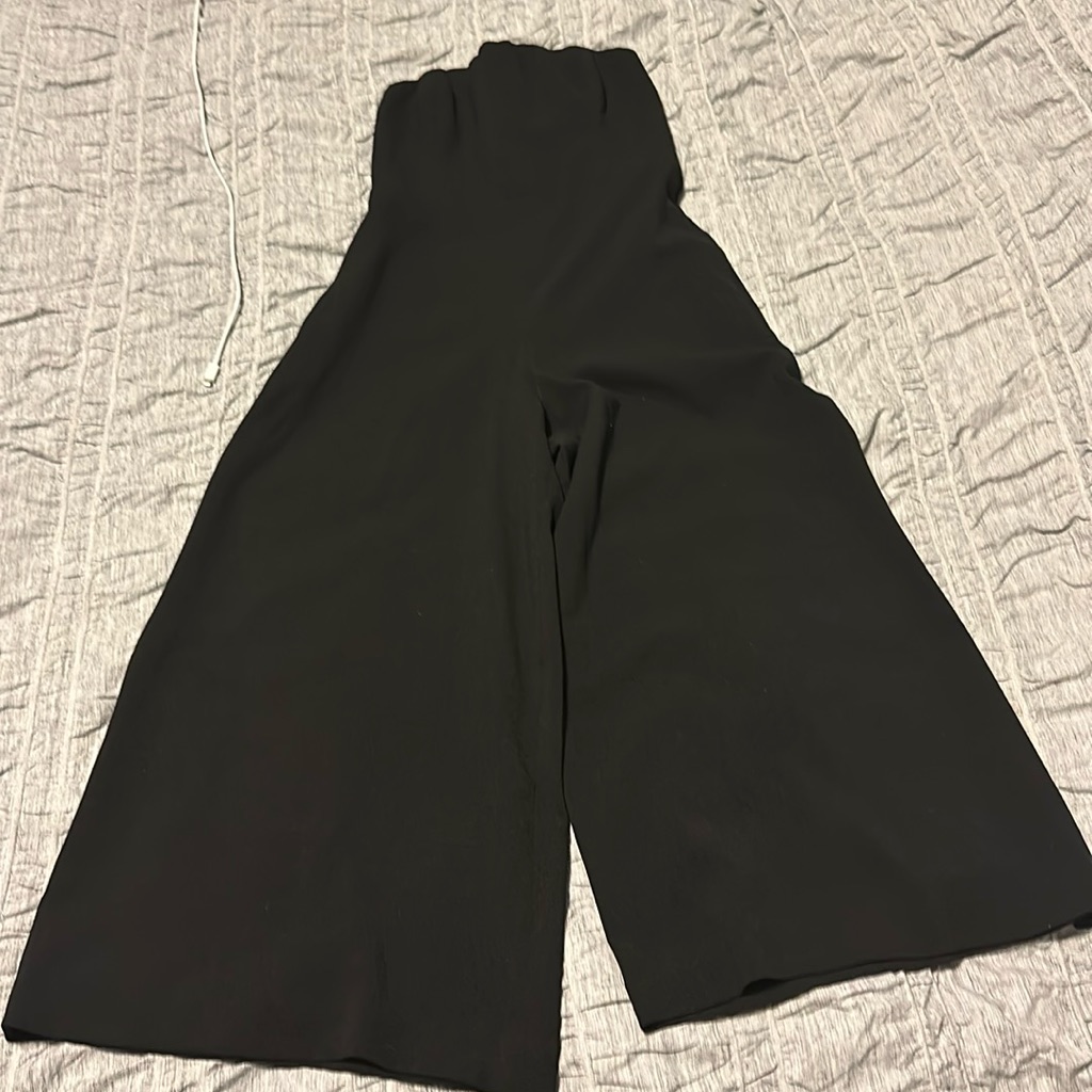 Club Monaco Daralis $289 Black Strapless Wideleg Gaucho Jumpsuit Romper Size 2